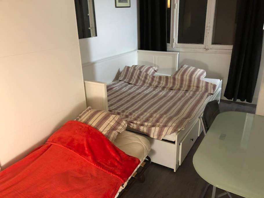 Beau Appartement,Proche De Metro Paris Luaran gambar