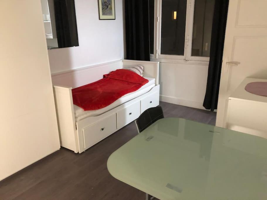 Beau Appartement,Proche De Metro Paris Luaran gambar
